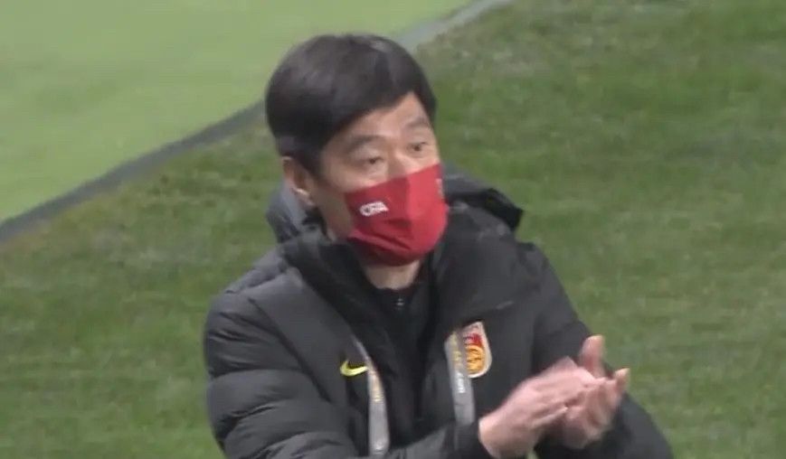 爸爸叫我畲妈妈小新分集剧情